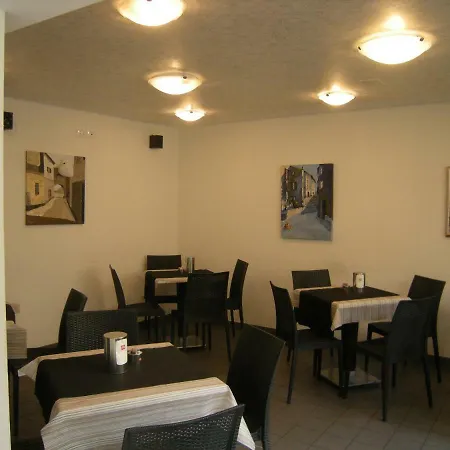 Pensionat Al 106 Trieste